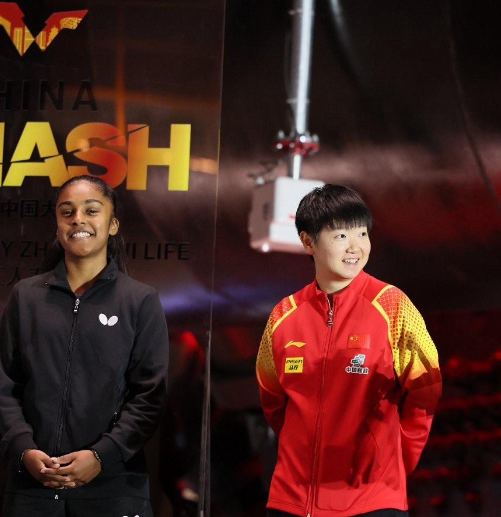 jiuyou.com-莎拉波娃重返赛场，重要助攻首场状态出色，利物浦观众沸腾！-jiuyou.com