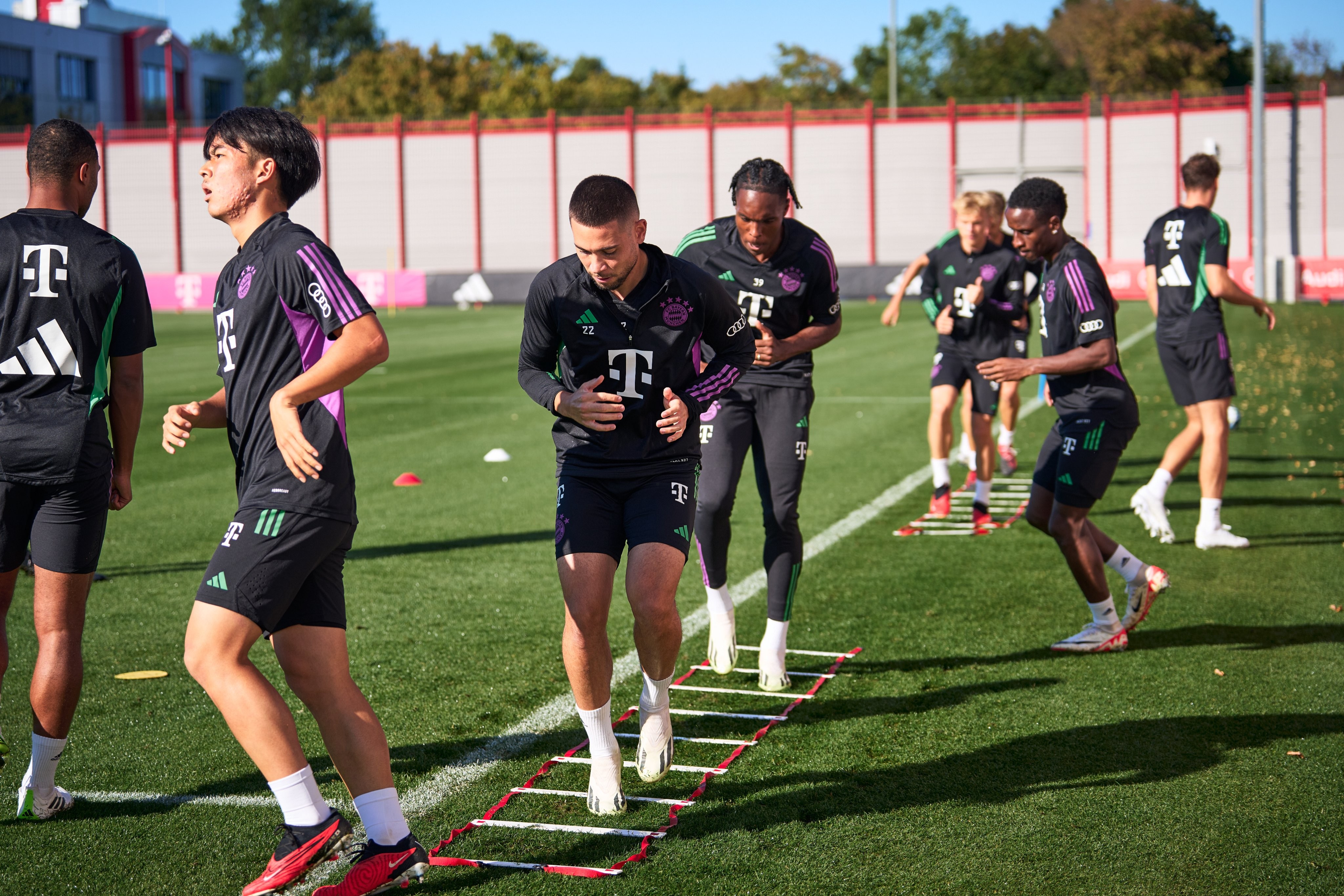 九游-国际比赛日体能课后，曼联止住颓势备战德国杯，球迷炸锅，资深球员宣示担当的简单介绍-九游